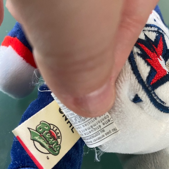 Vintage Toronto NHL bears authentic TY Beanie Baby style perfect for any fan - Picture 5 of 7